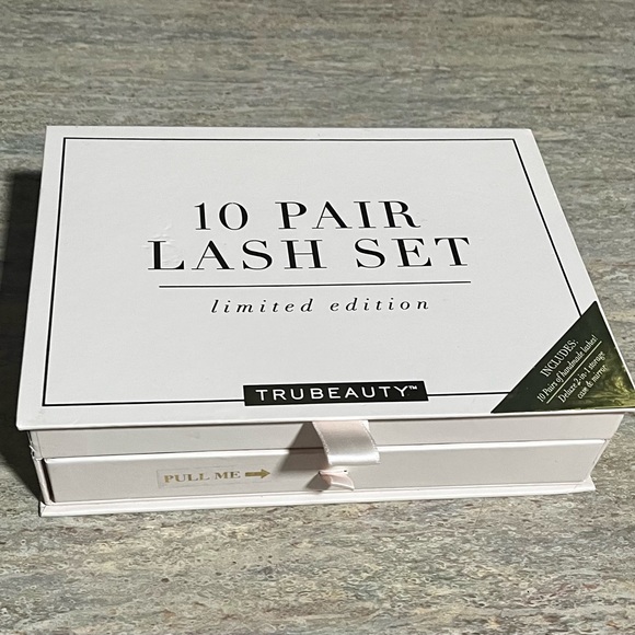 NIB Tru Beauty Limited Edition 10 pair handmade lash set with mirror and storage - Picture 11 of 11